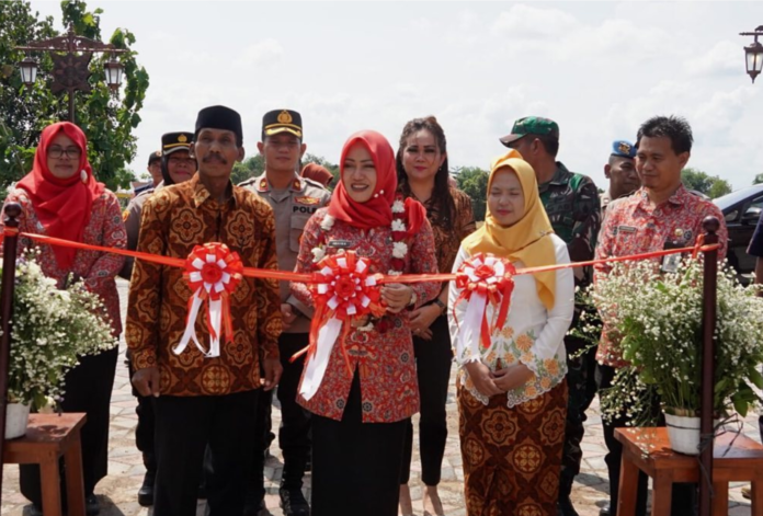 Bupati Mojokerto Ikfina Fahmawati Resmikan Proyek Infrastruktur dalam Peringatan Hari Jadi ke-730 Kabupaten Mojokerto