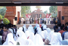 Wali Kota Mojokerto Lepas Rombongan Santri Lirboyo, Apresiasi Pilihan Orang Tua untuk Pendidikan Pesantren