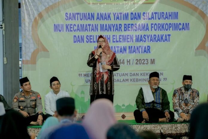 Perkuat Tali Silaturahim, Wakil Bupati Gresik, Forkopimcam dan MUI Manyar Santuni 230 Anak Yatim