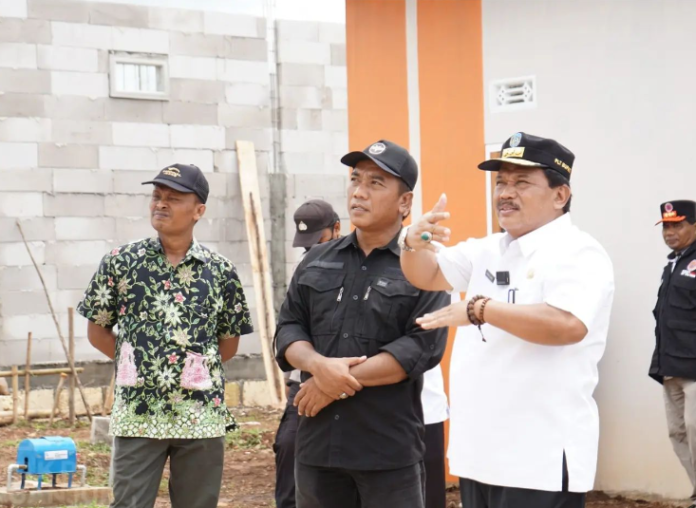 Kang Marhaen Tinjau Pengembangan Hunian Relokasi Ngetos Usai Serah Terima kepada Warga