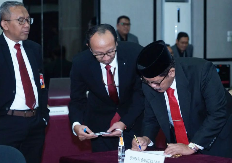 Plt. Bupati Bangkalan Hadiri RUPST Bank Jatim dan Sambut Baik Kinerja Perbankan di Wilayahnya