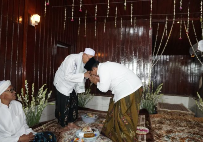 Plt. Bupati Bangkalan Hadiri Haul ke-101 Syaichona Moh. Cholil Bin Abdul Latif di Pondok Pesantren Syaichona Muhammad Choli