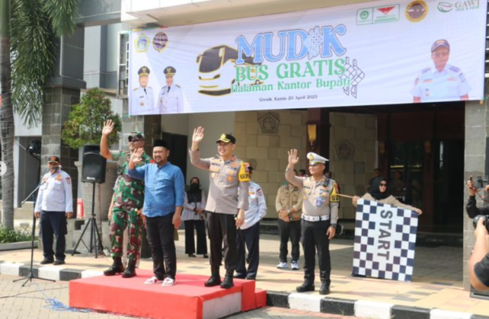 "Antusiasme Tinggi Mudik Gratis Gresik: 786 Pemudik Asal Kota Pudak Diberangkatkan Gus Yani"