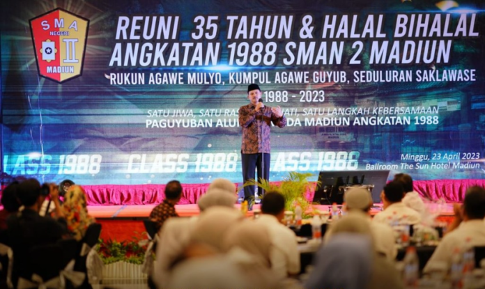 "Kemajuan Kota Madiun: Wali Kota Ajak Alumni SMAN 2 Angkatan 88 Berkontribusi dalam Pembangunan"