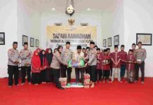 Berbagi Kebahagiaan di Bulan Ramadhan, Kapolres Kediri Kota Santuni Anak Yatim