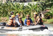 Mbak Wali Cek Kesiapan Hadapai Flushing di Sungai Brantas