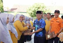 Jadi Contoh SPAB, Gus Qowim Kukuhkan SPAB SMPN 6 dan Laporan Kegawatdaruratan Melalui Lapor Mbak Wali 112