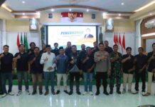 Estafet Kepemimpinan Pokja Jurnalis Kraksaan Resmi Berpindah Tangan
