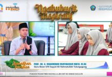 Suasana Ramadhan yang penuh keberkahan terus terasa di Pondok Pesantren Salafiyah MADU KH. Ahmad Badjuri Campurdarat, Tulungagung melalui kegiatan kajian rutin Ramadhan Paradise. Pada kesempatan kali ini, kajian mengangkat tema “Tawakal dan Ikhtiar”, menghadirkan Prof. Dr. H. M. Muntahibun Nafis, M.Ag sebagai narasumber utama.
