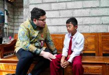 Mas Dhito Pastikan Bantu Marfel, Bocah SD yang Merawat Ibunya Sendirian