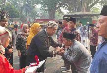 Semarak HUT Ke-81 RI, PG Ngadiredjo Gelar Upacara dan Beri Penghargaan Karyawan